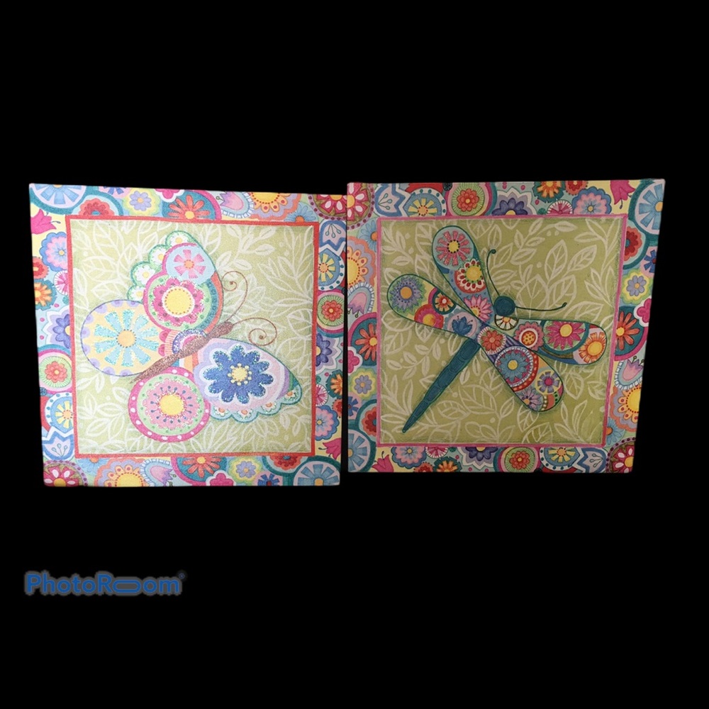 Canvas (2) 12x12 pictures beautiful NWOT